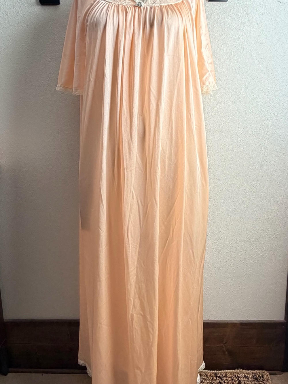 Vintage Women’s Peach Long Nightgown with Lace Trim